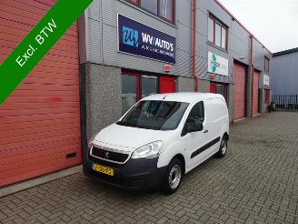 Käytettyjen commercial vehicles Peugeot Partner 120 1.6 HDi 75 L1 XR airco 3 zits 150053 km !!!!!!! 2017/3