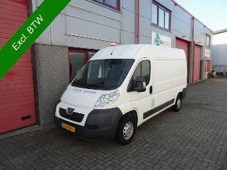 ojeté vozy dodávky Peugeot Boxer 330 2.2 HDI L2H2 Profit+ 2014/8