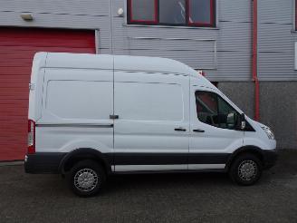 Ford Transit 350 2.2 TDCI L1H3 Trend 3 zits airco cardan aandrijving !!!!!!! picture 6
