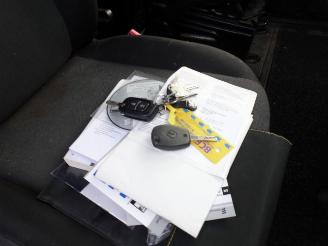 Renault Master T35 2.3 dCi 135 L2H2 Comfort 117276 km ! met inrichting picture 11