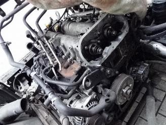 Mitsubishi Canter fuso 3C13 3.0 DI 385 bakwagen airco let op motor defect!!!!!!!!!!! picture 14