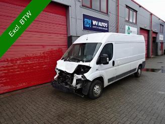 skadebil auto Fiat Ducato 35 2.3 MultiJet L3H2 koelwagen dag en nacht 3 zits 2015/5