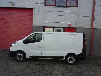 Renault Trafic 1.6 dCi T27 L1H1 Comfort 3 zits airco picture 5