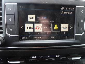 Peugeot Expert 227S 2.0 BlueHDI 180 Premium Pack 3 zits picture 10