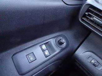 Peugeot Partner 1.5 BlueHDI Premium navi camera airco met opberglades / inrichting picture 20