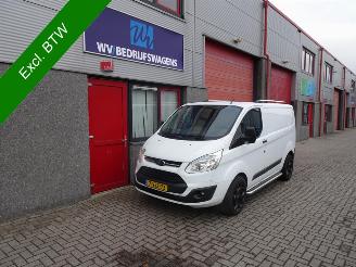 Damaged car Ford Transit Custom 270 2.2 TDCI L1H1 Trend 3 zits airco 2012/12