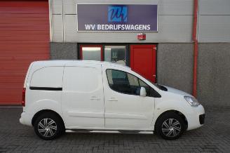 Citroën Berlingo 1.6 BlueHDI 120 Club S&S 3 zits navi clima picture 6
