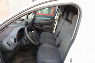 Citroën Berlingo 1.6 BlueHDI 120 Club S&S 3 zits navi clima picture 7