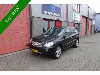 ojeté vozy dodávky Mercedes M-klasse 320 CDI 4 matic airco navi lkw / van 3500 kg trekhaakgewicht 2006/7