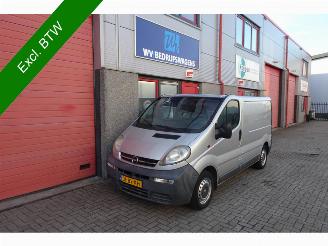 begagnad bil bedrijf Opel Vivaro 1.9 DI L1H1 3 zits 2005/11