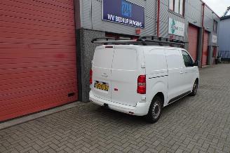 Citroën Jumpy 2.0 BlueHDI 120 M Club airco trekhaak imperiaal 2 x schuifdeur direct inzetbaar picture 4