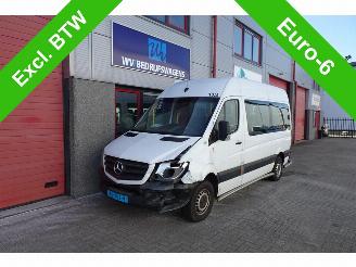 Vaurioauto  passenger cars Mercedes Sprinter 314 2.2 CDI 366 9 pers rolstoel lift automaat airco 2016/11