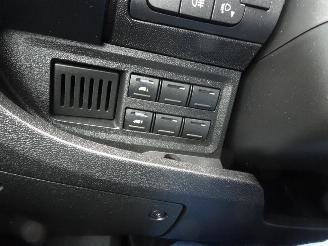 Peugeot Boxer 330 2.2 HDI L2H2 XR 3 zits airco picture 21