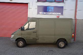 Mercedes  SPRINTER 208 CDI sprinter met camper kenteken marge picture 5