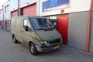 Mercedes  SPRINTER 208 CDI sprinter met camper kenteken marge picture 4