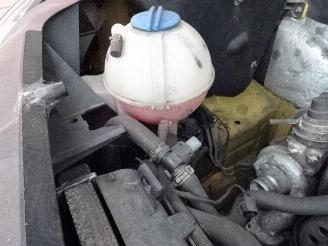 Volkswagen Crafter 35 2.0 TDI L2H2 airco motor schade !!!!!!!!!!!!!!! picture 11