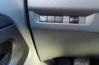 Peugeot Expert 226S 1.6 BlueHDI 95 Premium met imperiaal en betimmering picture 15