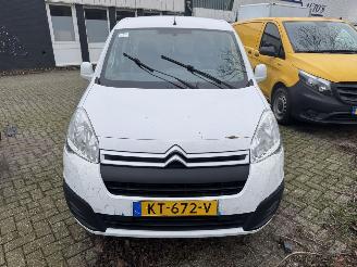 Damaged car Citroën Berlingo  2016/11