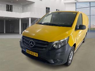 skadebil auto Mercedes Vito E Vito Lang 41 kW/h 2020/10