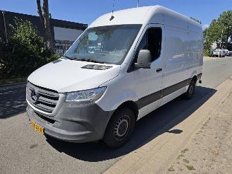 krockskadad bil auto Mercedes Sprinter 316 CDI L2H2 Mit PTO 400V 2019/9