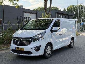 Vrakbiler bedrijf Opel Vivaro -B 2017/12
