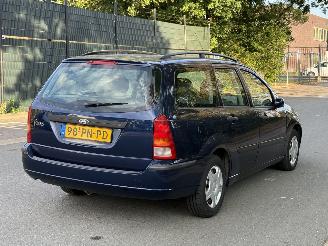 Ford Focus  picture 3