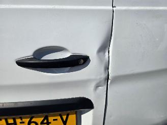 Opel Vivaro Lang 2.0CDTi Koelwagen picture 15