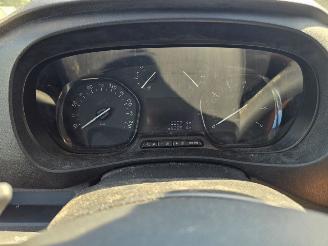 Opel Vivaro Lang 2.0CDTi Koelwagen picture 8