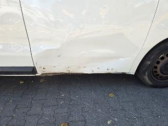 Opel Vivaro Lang 2.0CDTi Koelwagen picture 14