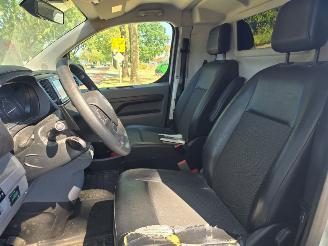 Opel Vivaro Lang 2.0CDTi Koelwagen picture 6