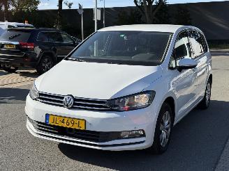 okazja samochody osobowe Volkswagen Touran  2016/7