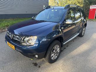 Voiture accidenté Dacia Duster  2016/6