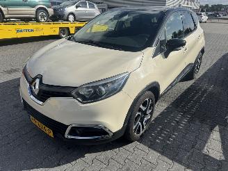 krockskadad bil auto Renault Captur  2016/1