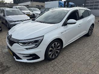 Coche accidentado Renault Mégane  2023/6