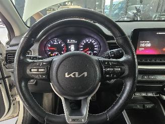 Kia Stonic 1.0 T-GDi Mhev GT-L Motor loopt onregelmatig picture 12