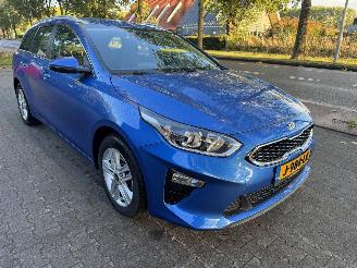 Kia Ceed  picture 3