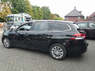 Peugeot 308 SW 1.2 96KW Blue Lease Premium PANORAMA CLIMA NAVI picture 2