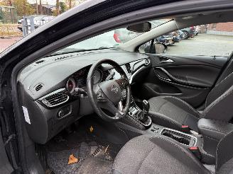 Opel Astra 1.4 Innovation picture 10