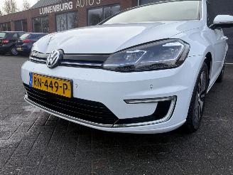 Volkswagen e-Golf  picture 14