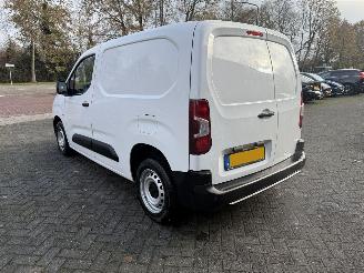 Peugeot Partner 1.2  BENZINE  PureTech Premium picture 3