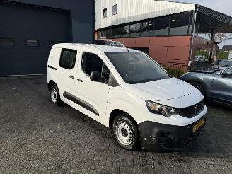Peugeot Partner 1.2  BENZINE  PureTech Premium picture 27