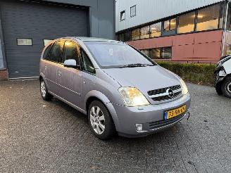 Opel Meriva 1.6-16V Cosmo (MPV 5-dr.) picture 2