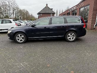 Volvo V-70 2.0 D4 Classic Edition picture 2