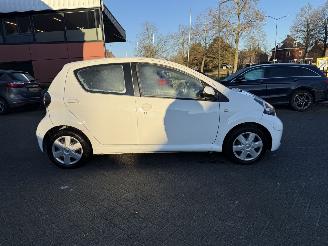Toyota Aygo 1.0-12V Comfort  AIRCO  (Hatchback 5-dr.) picture 5