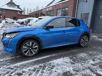 Peugeot e-208 EV GT Pack 50 kWh  Hatchback 5-dr. picture 2