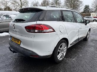 Renault Clio 0.9 TCe Intens  NAVIGATIE Stationwagen 5-dr. picture 5