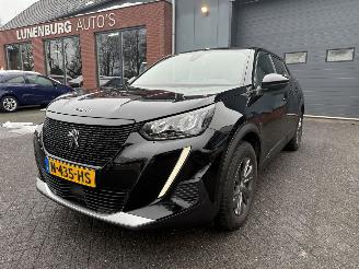begagnad bil auto Peugeot e-2008 EV Active Pack 50 kWh (SUV 5-dr.) 9297.52 EURO EX BTW 2021/10