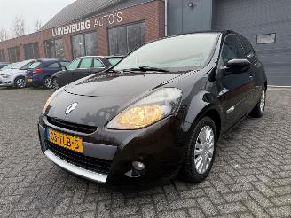 Schadeauto Renault Clio 1.2 TCe Collection (Hatchback 3-dr.) 2012/3