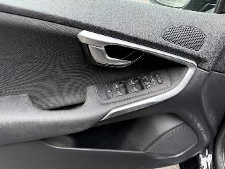 Volvo V-40 2.0 D2 Kinetic (Hatchback 5-dr.) picture 16