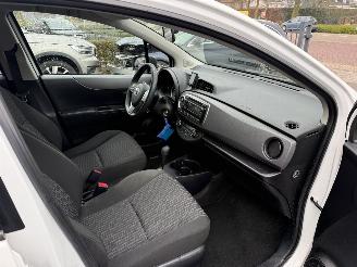 Toyota Yaris 1.5 Full Hybrid Comfort (Hatchback 5-dr.)  5330 EURO EX BTW picture 13